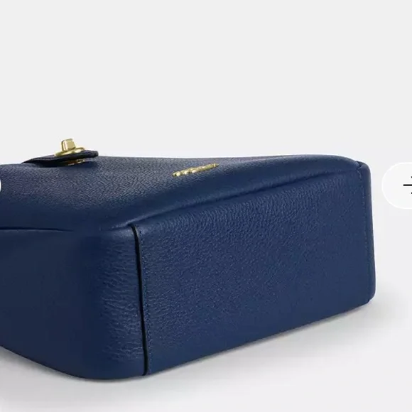 Coach Hadley Convertible Crossbody Bag - Picture 8 of 11